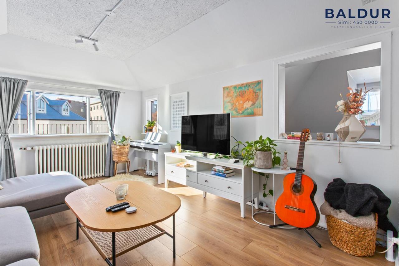 Cozy Apartment In The Heart Of Reykjavik! Bagian luar foto