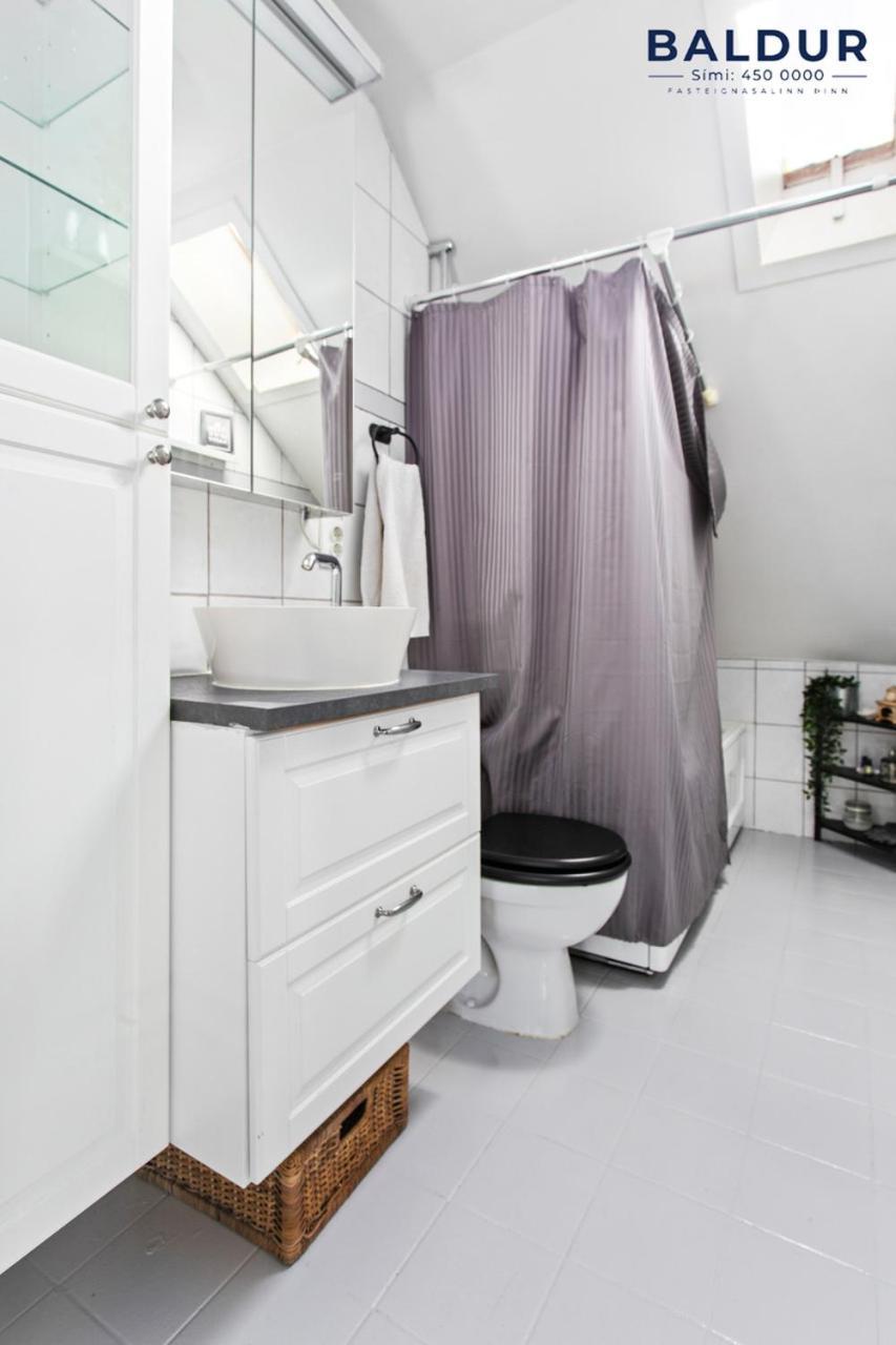 Cozy Apartment In The Heart Of Reykjavik! Bagian luar foto